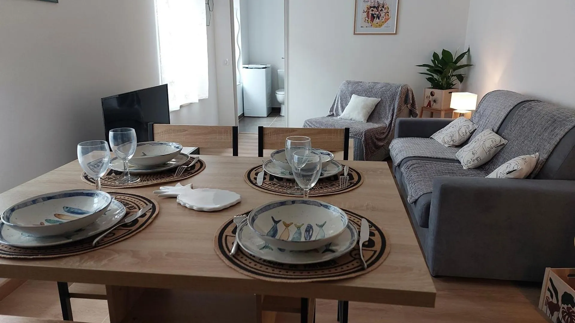 מאנדליה-לה-נאפול Studio Du Chateau - Axelle Loc'Appart 0*,